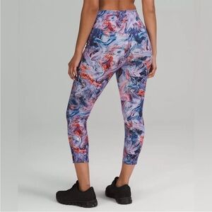 Lululemon Base Pace HR Tight 25” Multicolor Sz 6